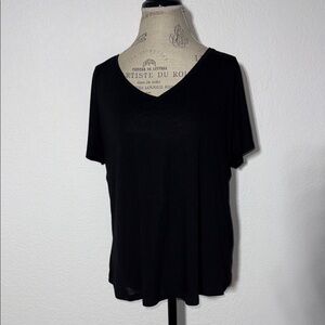 Old Navy Black Short Sleeve Tee